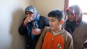 Kozan'da Yangın: 10 Yaşındaki Torun Babaannesini Kurtardı