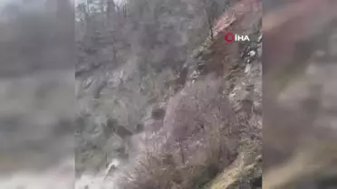 Artvin'de Heyelan Anı Kamerada