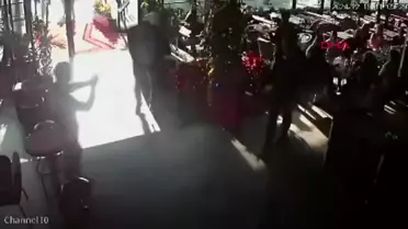 Antalya'da Dans Eden Müşterilere Ücretsiz Kahve