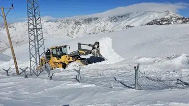 Şemdinli'de Üs Bölgesi Yolu Açıldı