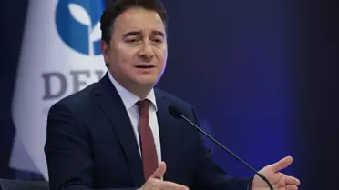 Babacan: Bir avuç insan para kazansın diye milyonlar, çok daha pahalı konutlarda oturmak zorunda