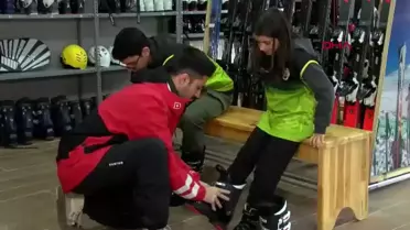 Kayak takımı, Uludağ'da yeterince kar olmadığı için yarışmalara salonda simülatörle hazırlanıyor