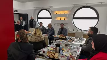 Başkan Topal Esnafla Kahvaltıda Buluştu