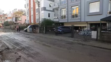 Manavgat'ta Sel Temizliği Başladı