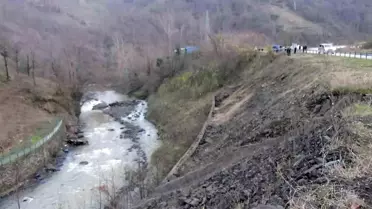 Şalpazarı'nda Dereye Uçan Araçta Sürücü Hayatını Kaybetti