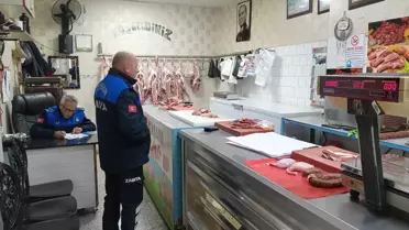 Ceyhan Belediyesi Yılbaşı Öncesi Kasapları Denetledi