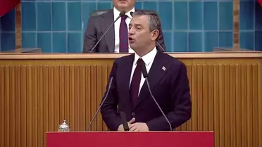 CHP Grup Toplantısı... Özgür Özel: 'Ayakları Titriyor Bu İktidarın. Sokağa Çıkacak Yüzleri Yok'
