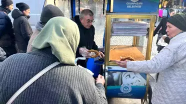 Eskişehir'de Bedava Simit Dağıtımı
