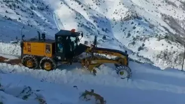 Tunceli'de Kar Yağışı Nedeniyle 65 Köy Yolu Kapandı