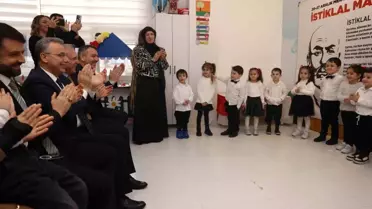 Miniklerin İstiklal Marşı Coşkusu