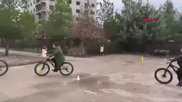 Mardin'de Öğrenciler Gazze İçin Pedal Çeviriyor