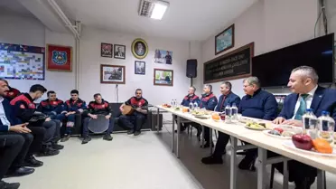 Başkan Tugay, İtfaiyecilerle 2025'i Karşıladı