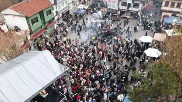 Yeni Yıl Pazarı Coşkusu Eskişehir'i Sardı
