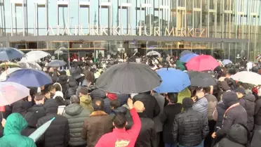 Ferdi Tayfur İçin AKM'de Anma Töreni Düzenlendi