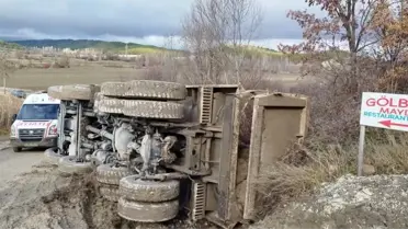 Burdur'da Kamyon Devrildi, Sürücü Kaza Yapmadan Kurtuldu