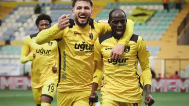 İstanbulspor, Esenler Erokspor'u 4-0 Yenerek Öne Geçti