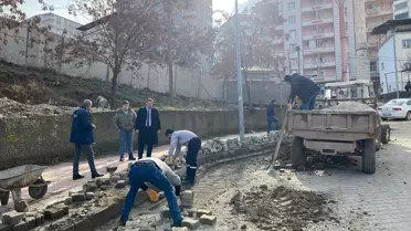 Sason'da Yol Bakım ve Doğalgaz Çalışmaları