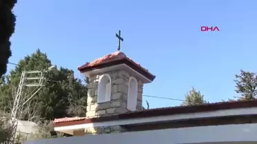 Vakıfköy'de Noel Ayini Kutlandı