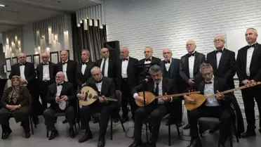 Kayseri'de 'ulu çınarlar'ın unutulmaz anılarını lise öğrencileri kara kalemle çizdi