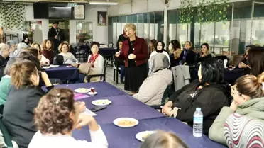 Burhaniye'de Kadın Buluşmaları Devam Ediyor