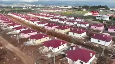 Samandağ'da Depremzedelere Villa Tipi Köy Evleri Yakında Teslim Edilecek