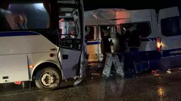 Akhisar'da İşçi Servisleri Çarpıştı: 27 Yaralı