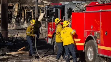 Los Angeles'taki Orman Yangınları, Santa Ana Rüzgarları Nedeniyle Zorlaşıyor