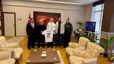 Nizip Spor'dan Kaymakam Uğurlu'ya Ziyaret