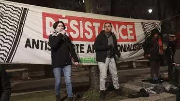Paris'te Filistin Destekçileri Protesto Düzenledi