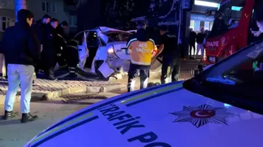 Bursa'da Feci Kaza: 1 Ölü, 3 Yaralı