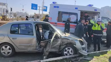 Siirt'te Trafik Kazası: 4 Yaralı