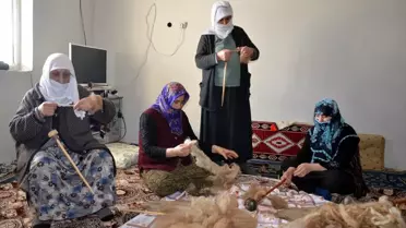 Muş'ta Yün Çorap Geleneği Yaşatılıyor