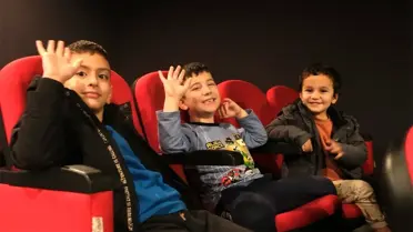Sakarya Büyükşehir Belediyesi, Karnesini Alan Miniklere Sinema Keyfi Sunuyor