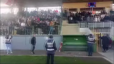 Taraftardan Hoca'ya Su Saldırısı