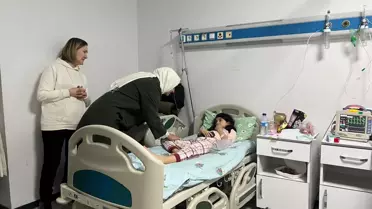 AK Parti Genel Başkan Yardımcısı Kaya, Yangın Mağdurlarını Ziyaret Etti