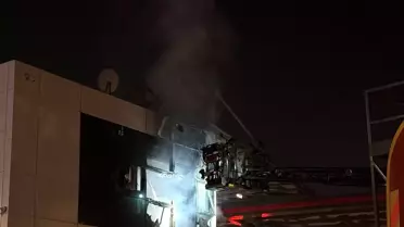 Ümraniye'de Benzin İstasyonunda Yangın