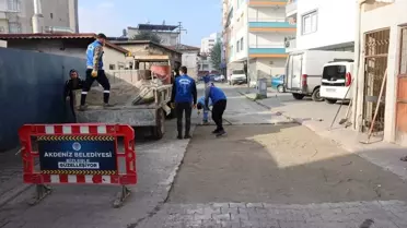 Mersin Akdeniz'de Yol ve Kaldırım Yenileme Çalışmaları