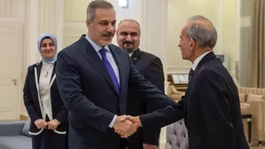 Hakan Fidan, Türkmen Cephesi Başkanı'nı kabul etti