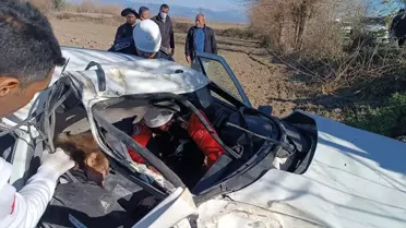 Kadirli'de Otomobil Tarlaya Yuvarlandı