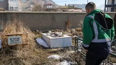 Akköprü Mezarlığı'ndaki Mezarlar Tahrip Edildi