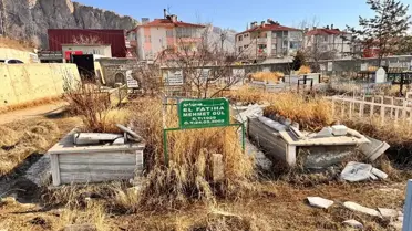 Akköprü Mezarlığı'nda Tahribat