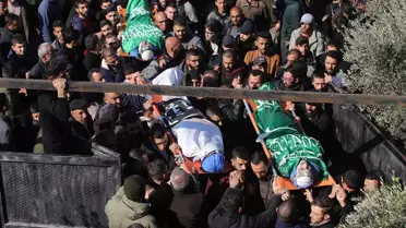 İsrail'in Hava Saldırısında 10 Filistinli Öldü