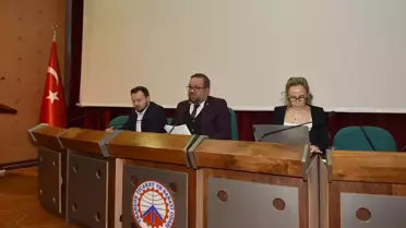 İş Hukuku Semineri Düzenlendi