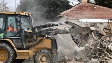 Metruk Binalar Yıkılıyor