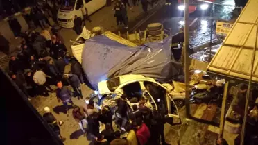 Birecik'te Kamyon Köprüden Uçtu