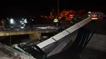 Hatay'da Tır Köprüden Uçtu
