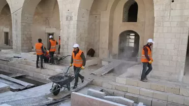 Şanlıurfa'da 11 Tarihi Cami İbadete Açıldı