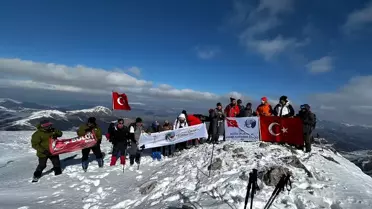 SİVDAK Dağıcıları Tekeli Dağı'nda Zirve Tırmanışı Gerçekleştirdi