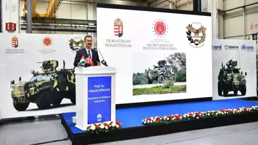 Türk Savunma Sanayii Macaristan'a Zırhlı Araç Teslim Etti
