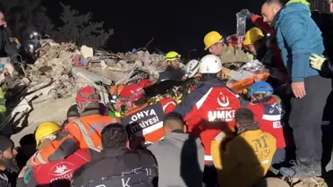 Kahramanmaraş Depremlerinin Yıldönümünde İtfaiye Ekiplerinin Kurtarma Anları